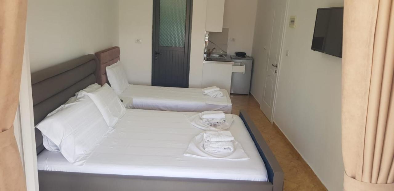 Dovinefa Apartment Ksamil