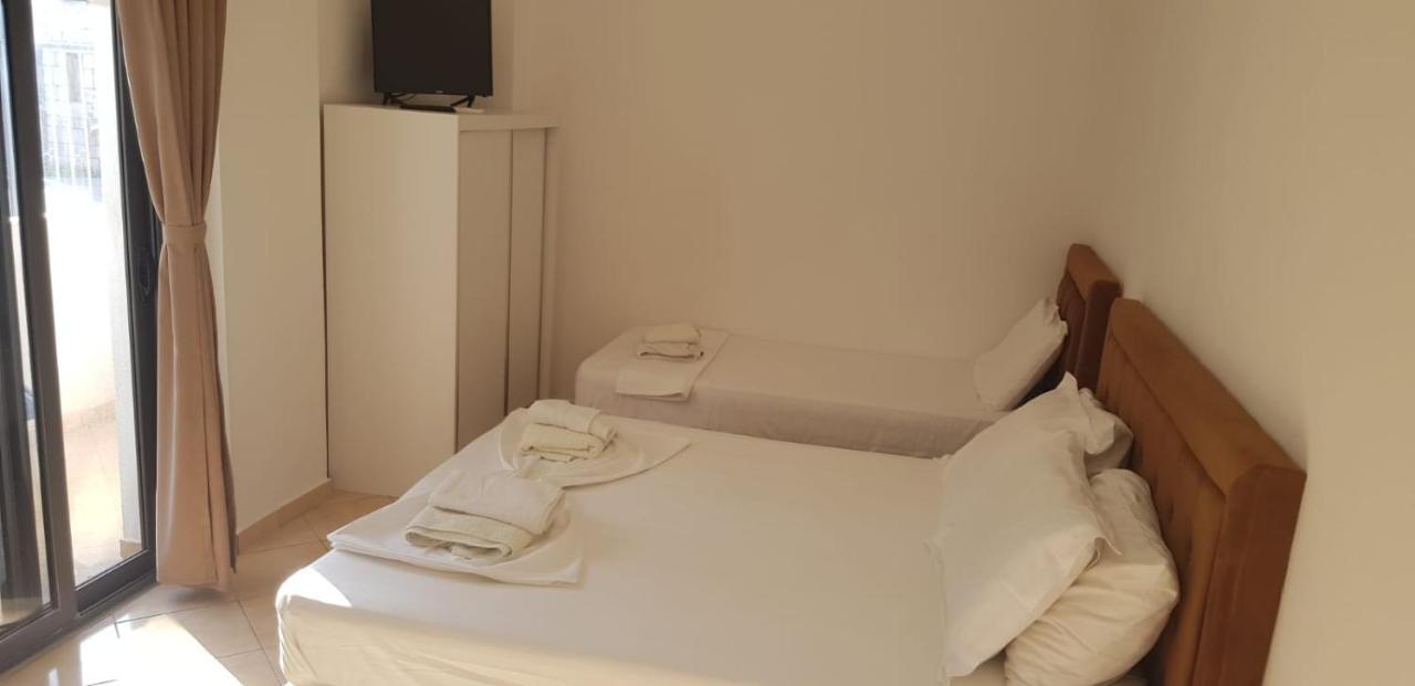 Apartment Dovinefa *